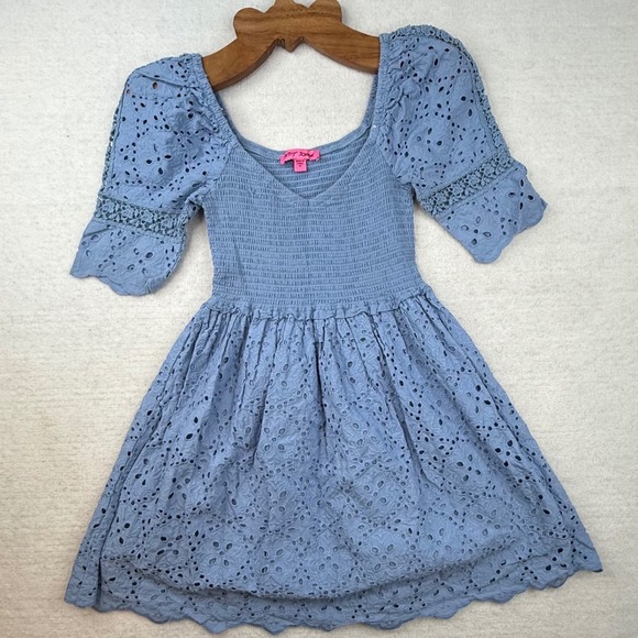 Betsey Johnson Blue Eyelet Smocked Mini Dress Sweetheart Puff Sleeve croquette - Picture 2 of 11